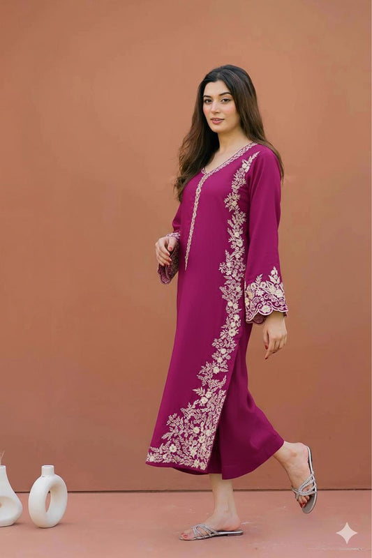Inaya-Unstiched Lawn Embroidered 2pc