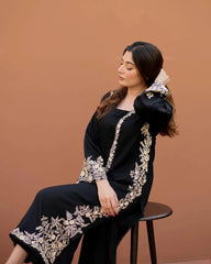 Inaya-Unstiched Lawn Embroidered 2pc