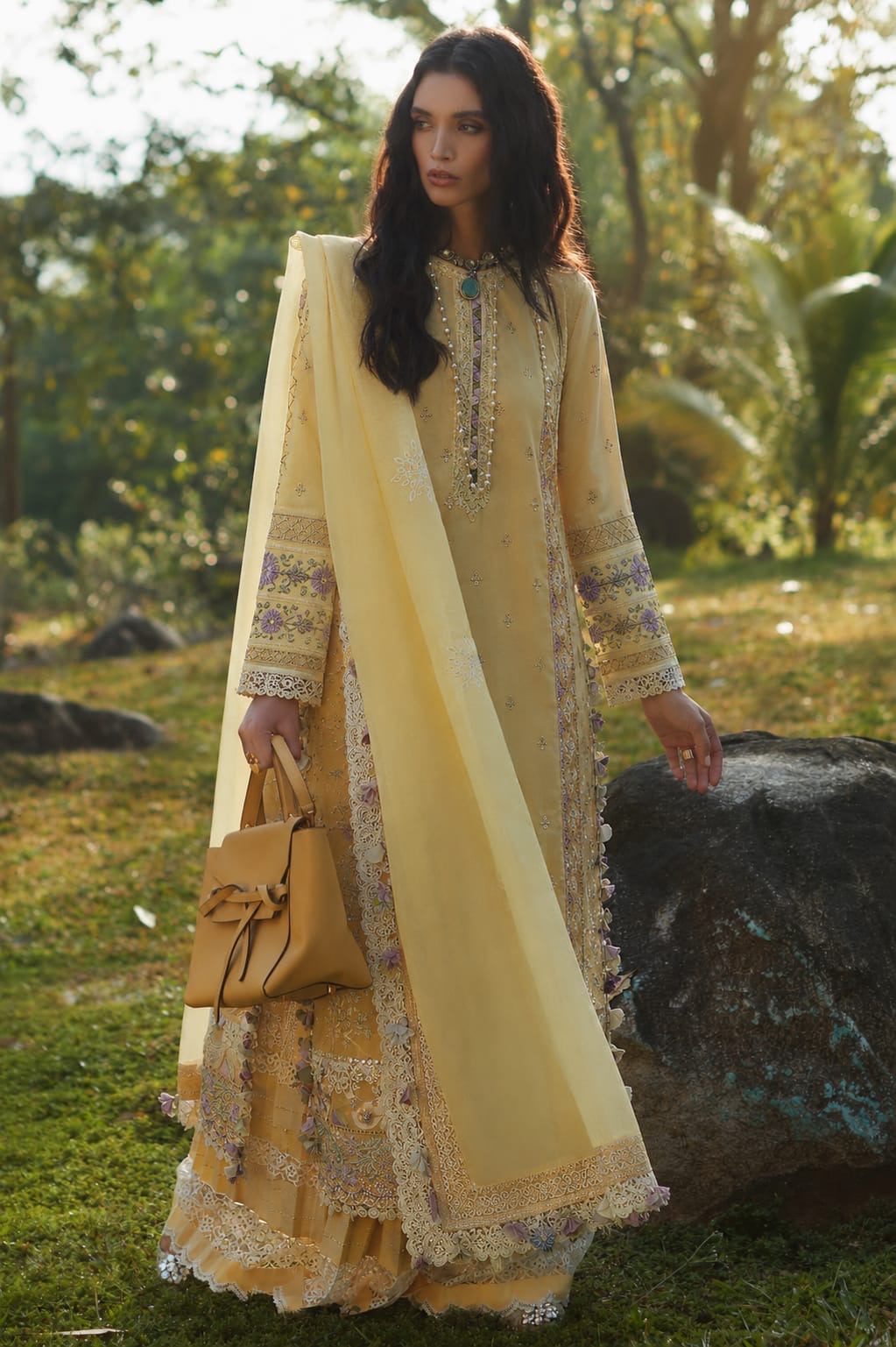 Kayseria-Unstiched Lawn 3pc Embroidered