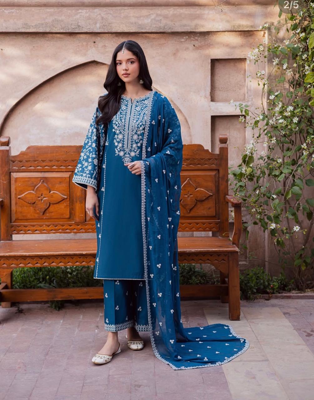 Royal-Unstiched Lawn 3pc Embroidered