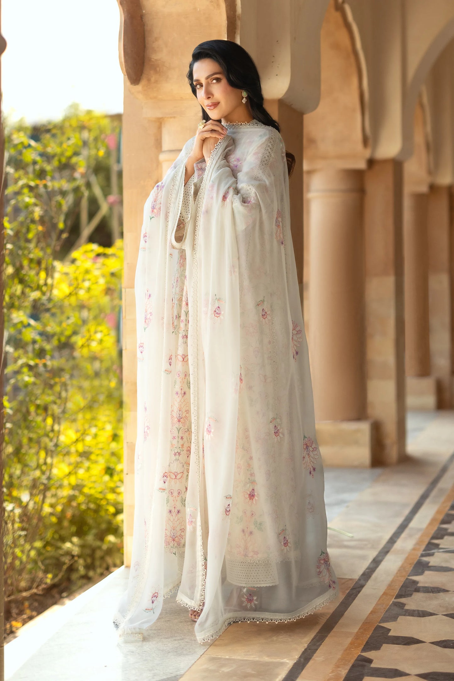 Serena-Unstiched Lawn 3pc Embroidered